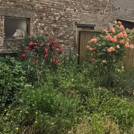 Handwerker Unterkunft Monteurzimmer Mit Gemeinschaftsbad In Brebach ザールブリュッケン エクステリア 写真
